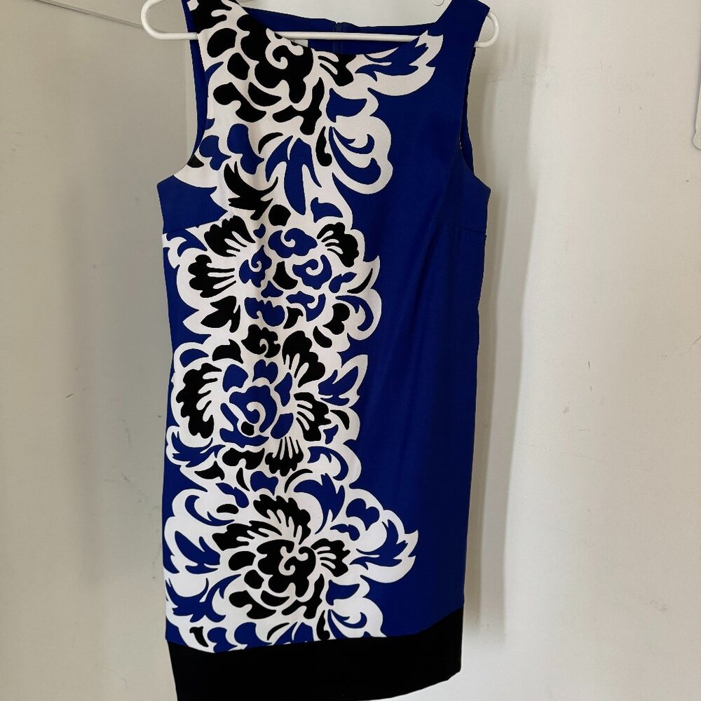 Women's dress